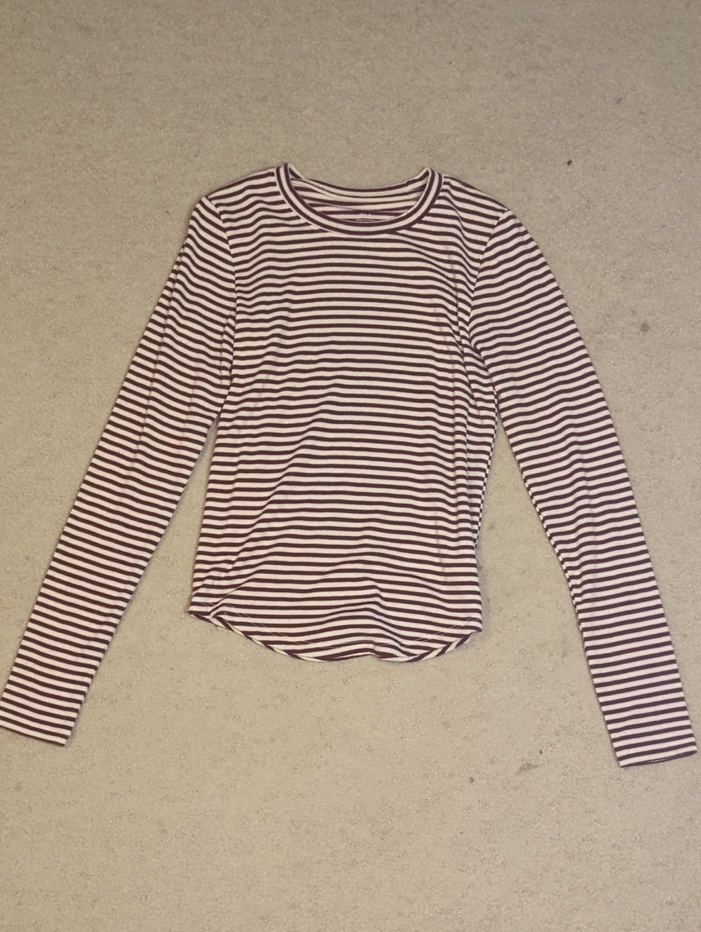 American Eagle Outfitters Striped Long-Sleeve Crewneck in White and Maroon